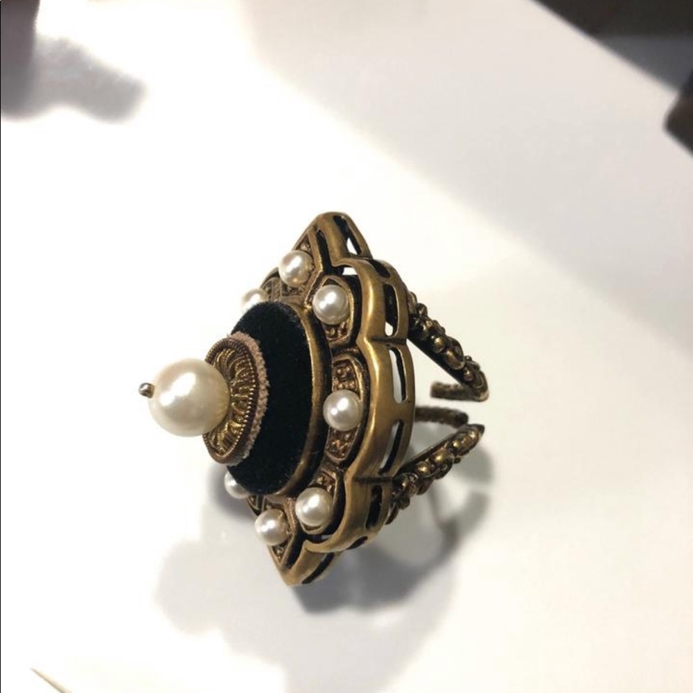🌹Gucci ring🌹 - Picture 6 of 6